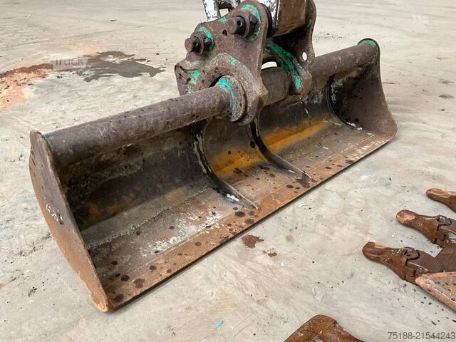 Minibagger Takeuchi TB 225