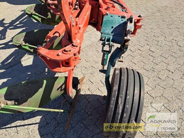 Charrue Vogel & Noot CAYROS XMS 900 ST VARIO