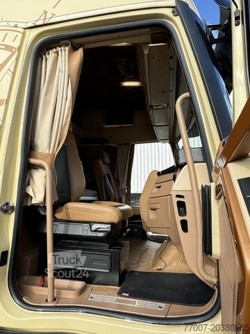 Standaard SZM-show Renault T520 HIGHCAB TTC-Umbau 2-Tanks Retarder