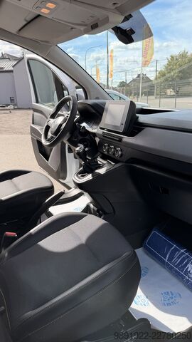 Slēgtais furgons Renault Kangoo Rapid