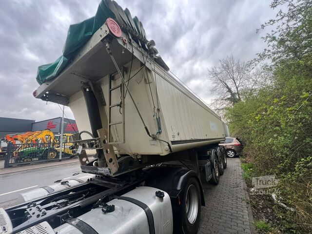 Tipper Schmitz Cargobull Gotha SKI 24