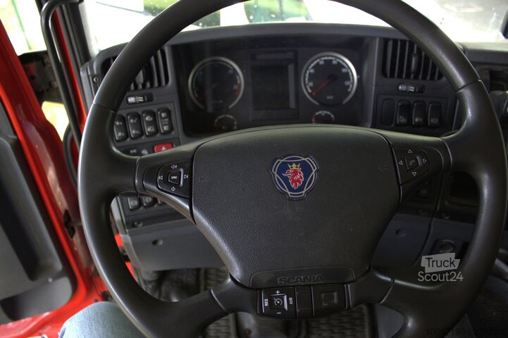 Tovorna dvigalka na tovornjaku SCANIA N341