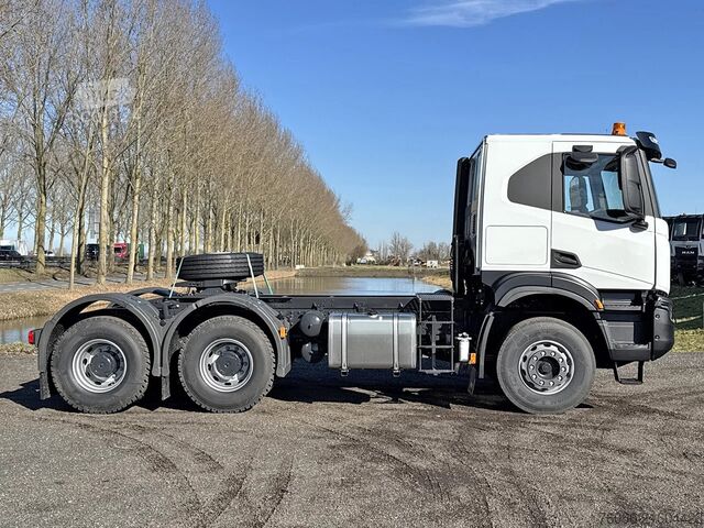 معيار SZM Iveco T-Way AT720T47TH Tractor Head (20 units)