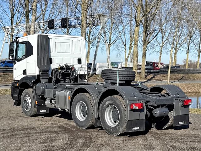 معيار SZM Iveco T-Way AT720T47TH Tractor Head (20 units)