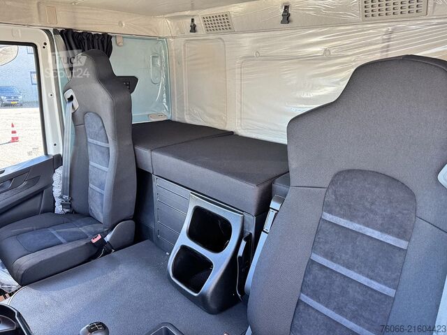 معيار SZM Iveco T-Way AT720T47TH Tractor Head (20 units)