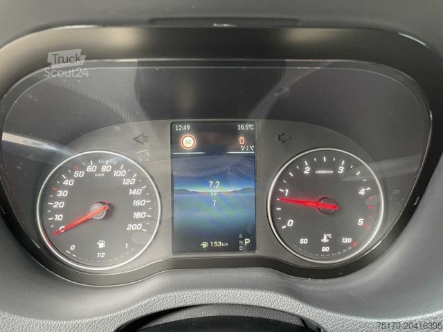 Pick-up bestelwagen MERCEDES-BENZ Sprinter 319 CDI 4x4 DoKa Klima Stdheiz AHK LED