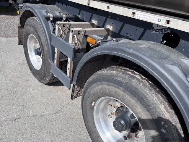 Tipper semitrailer MEILLER MHPS Stahlmulde mit Wärmeisolation Liftachse