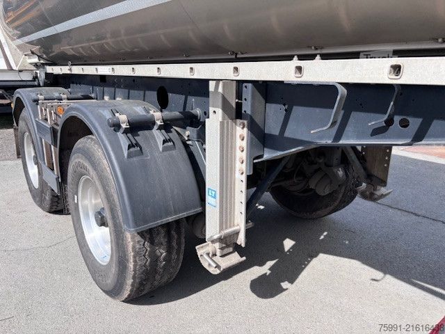 Tipper semitrailer MEILLER MHPS Stahlmulde mit Wärmeisolation Liftachse