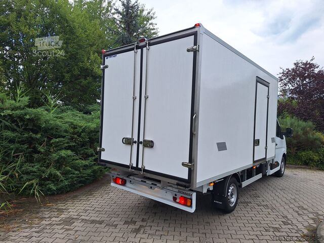 Ledusskapja furgons Renault Master Isoterme