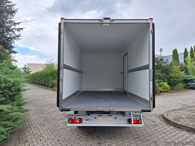 Ledusskapja furgons Renault Master Isoterme