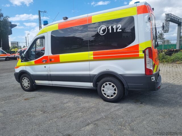 Ambulanssi Ford Transit Krankenwagen Rettungswagen