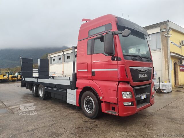 Camion plateau MAN TGX 26.440
