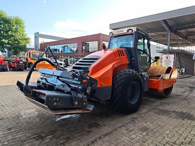 Reifenwalze Hamm H13i Vibrationsplatten!