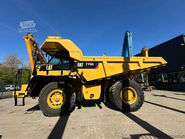 Dumper Caterpillar CAT 770 / Dumper / Muldenkipper
