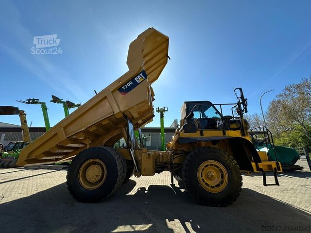 Dumper Caterpillar CAT 770 / Dumper / Muldenkipper