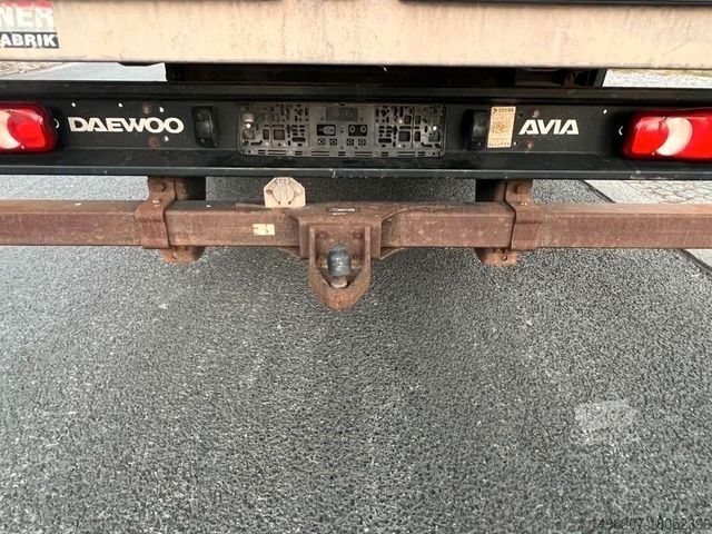 Ciężarówka z płaską platformą DAEWOO AVIA / Pritsche