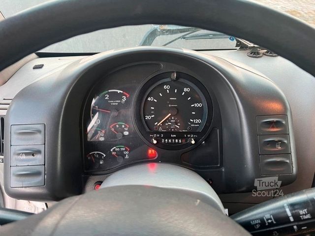 Ciężarówka z płaską platformą DAEWOO AVIA / Pritsche