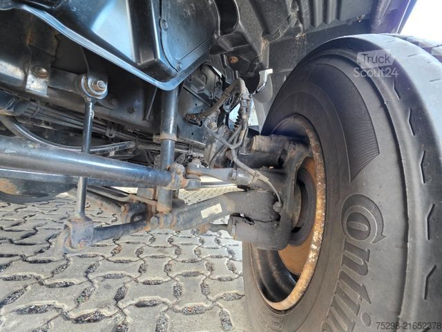 Transporter mit Koffer MAN TGL 8.150 4x2 BL / Ladebordwand