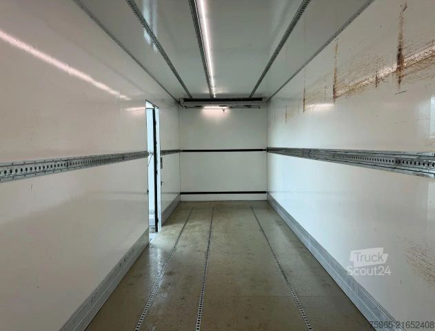 Camión frigorífico VOLVO FH 16.650 XL 6X2 FULL AIR FULL OPTIONS SIDE DOOR