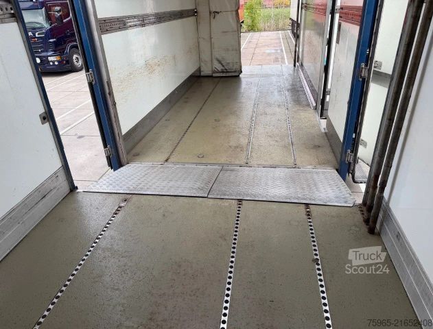 Camión frigorífico VOLVO FH 16.650 XL 6X2 FULL AIR FULL OPTIONS SIDE DOOR