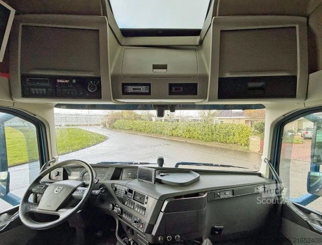 Camión frigorífico VOLVO FH 16.650 XL 6X2 FULL AIR FULL OPTIONS SIDE DOOR