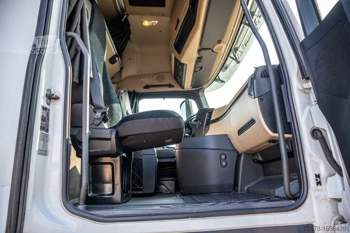 Brezentas MERCEDES ACTROS 2645 L
