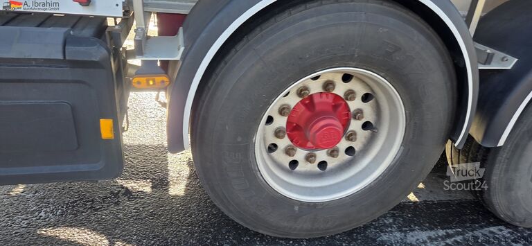 Silo yarı römork Feldbinder EUT 40.3 Liftachse, Scheibenbremse Topzustand | einsatzbereit