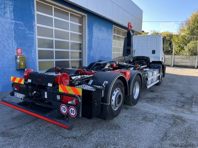 Hakenlift LKW Iveco Stralis 480