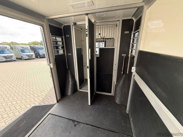 Kvægetransportør RENAULT Master STX 3 Sitzer  Haras / Hengste
