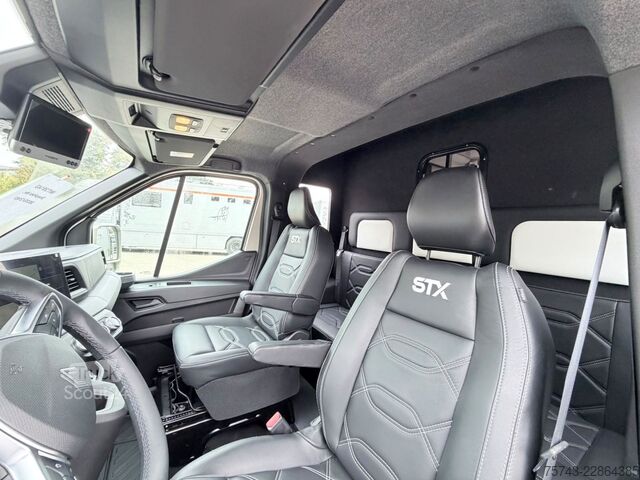 Kvægetransportør RENAULT Master STX 5 Sitzer Standard