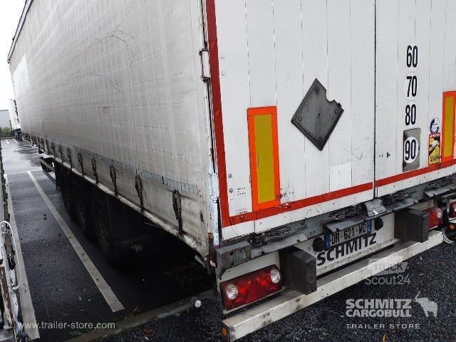 Auflieger mit Pritsche & Plane Schmitz Cargobull Semitrailer Curtainsider Standard