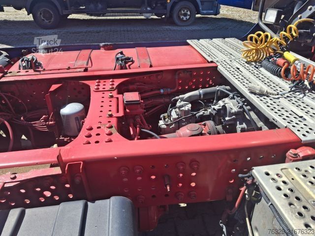 Standarta vilcējs Mercedes-Benz Actros 1845