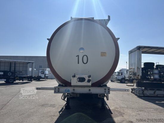 Semiremorcă cisternă MENCI LEBENSMITTELTANK ISOLIERT, 3 KAMMERN, 34000L LIFTACHSE,   BPW-ACHSEN,