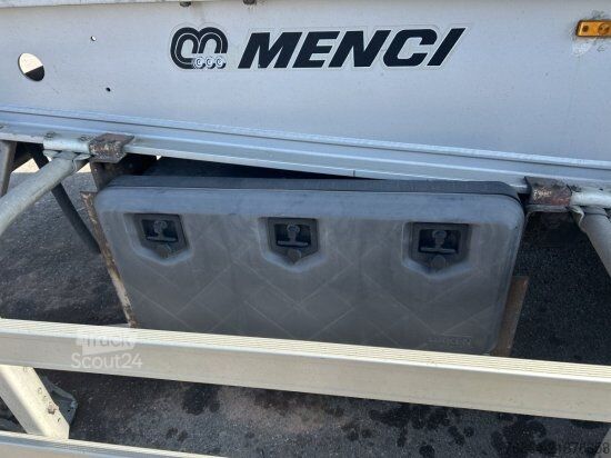 Semiremorcă cisternă MENCI LEBENSMITTELTANK ISOLIERT, 3 KAMMERN, 34000L LIFTACHSE,   BPW-ACHSEN,