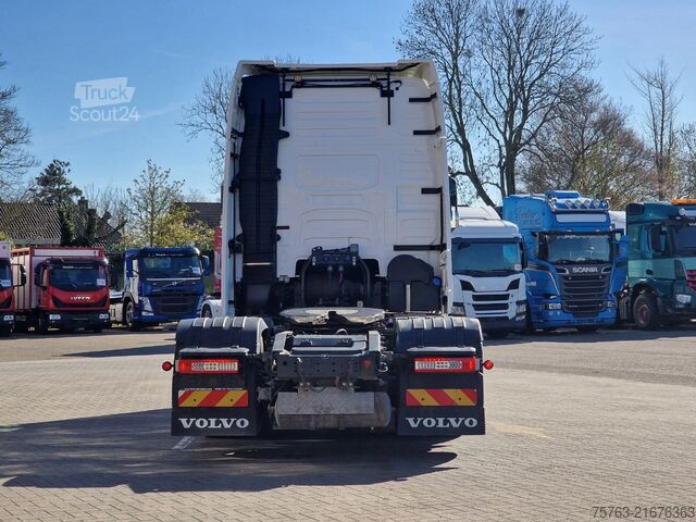 Standard-SZM Volvo FH 13.500 Globetrotter XL 6x2 - Retarder - 3.20...