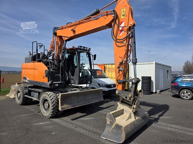 Excavator pe roți DOOSAN DX165W-5