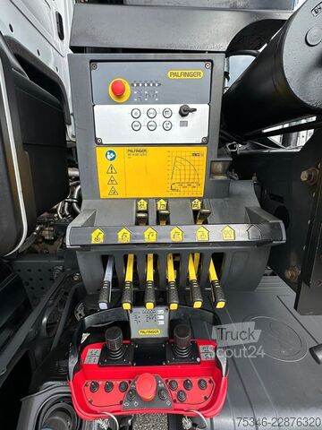 Γερανός τοποθετημένος σε φορτηγό MERCEDES-BENZ Arocs 2545 Kipper/Kran/6x4-4/Lenkachse/128 tkm