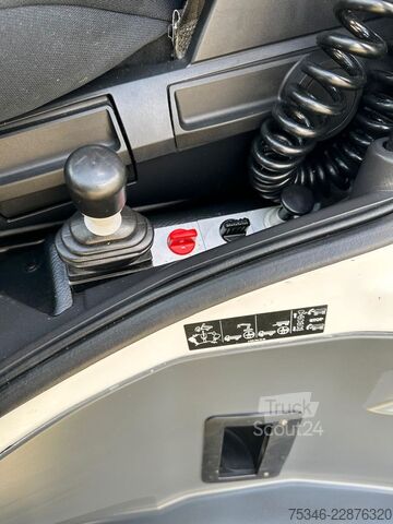 Γερανός τοποθετημένος σε φορτηγό MERCEDES-BENZ Arocs 2545 Kipper/Kran/6x4-4/Lenkachse/128 tkm