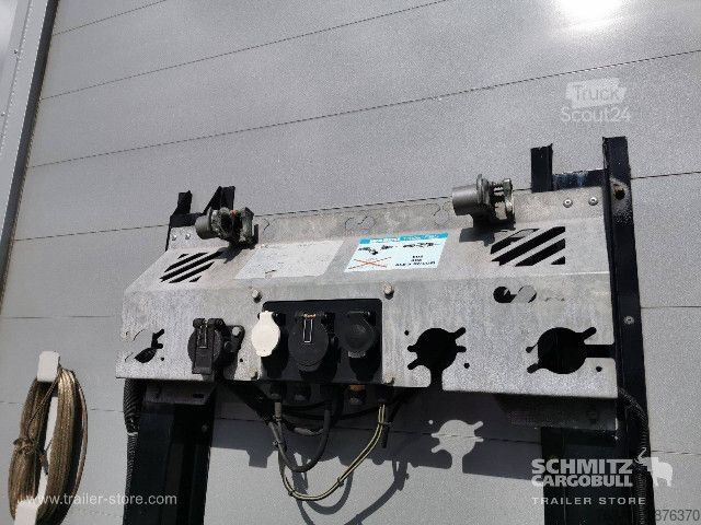 Ανοιχτό ημιρυμουλκούμενο με μουσαμά Schwarzmüller Curtainsider Mega