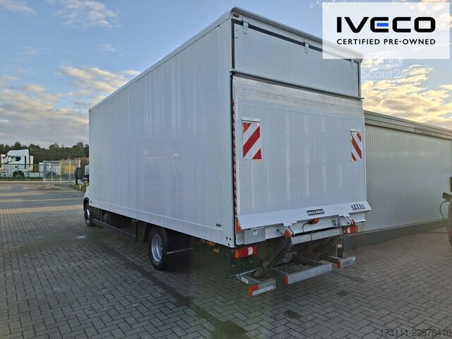 Fourgon tôlé IVECO Daily 70C18A8/P Koffer / LBW / Luftfederung /