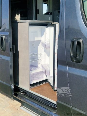 Camper van PÖSSL Summit Shine 600 L   25er Automat Solar+Markise