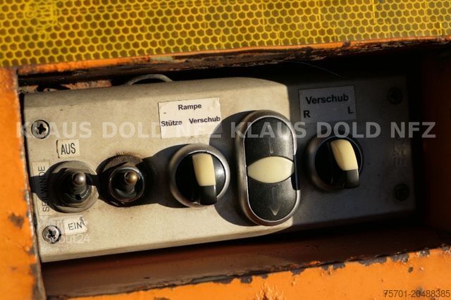 Zema profila puspiekabe  Schaub Tieflader Maschinen- / Fahrzeugtransporte