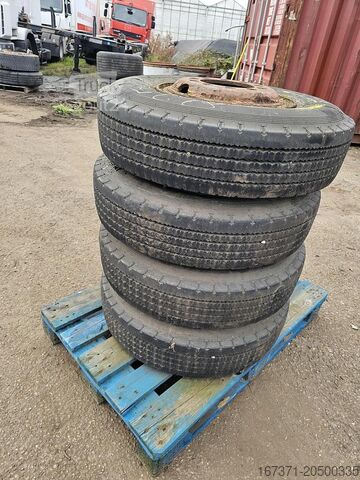 Χαμηλός φορτωτής PIRELLI FR 12  825/R 15 | LOWLOADER TIRES.