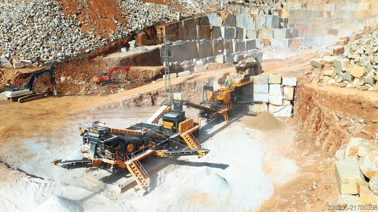 Installation de concassage mobile FABO MCK-110 Mobile Crushing Plant