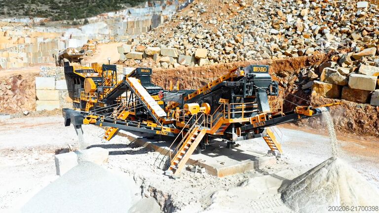Installation de concassage mobile FABO MCK-110 Mobile Crushing Plant