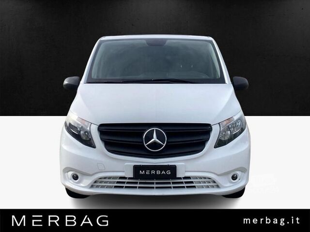 Samochód do zadań specjalnych Mercedes-Benz Vito