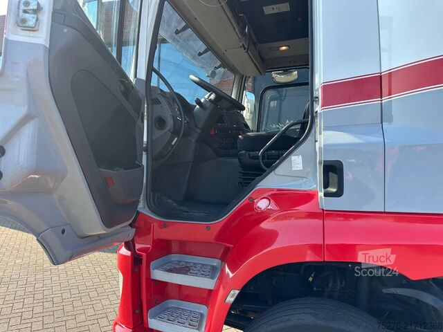 Tipper Ginaf X6 5250 CSE 10x4 Hyva kipper 28 m3 Euro 6