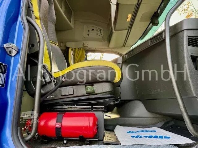 Přepravník dřeva Volvo FH 16.750 8x2 / Loglift BF118S / Eu6