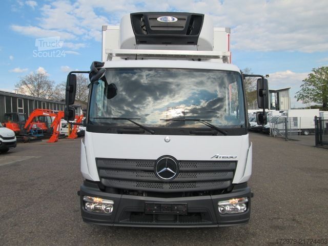 Рефрижераторний вантажівка MERCEDES-BENZ Atego 1018*2xCarrier Kühlkoffer 4.86m*LBW*Klima*