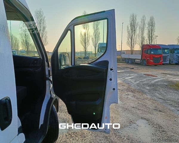 Minibus IVECO DAILY 35S12 V H2